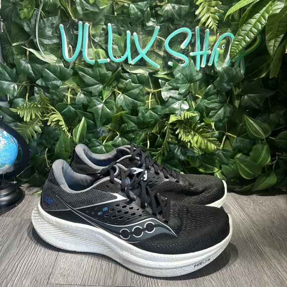 Saucony Men's Ride 17 Sneaker, Black/White Size 11 Running Shoe